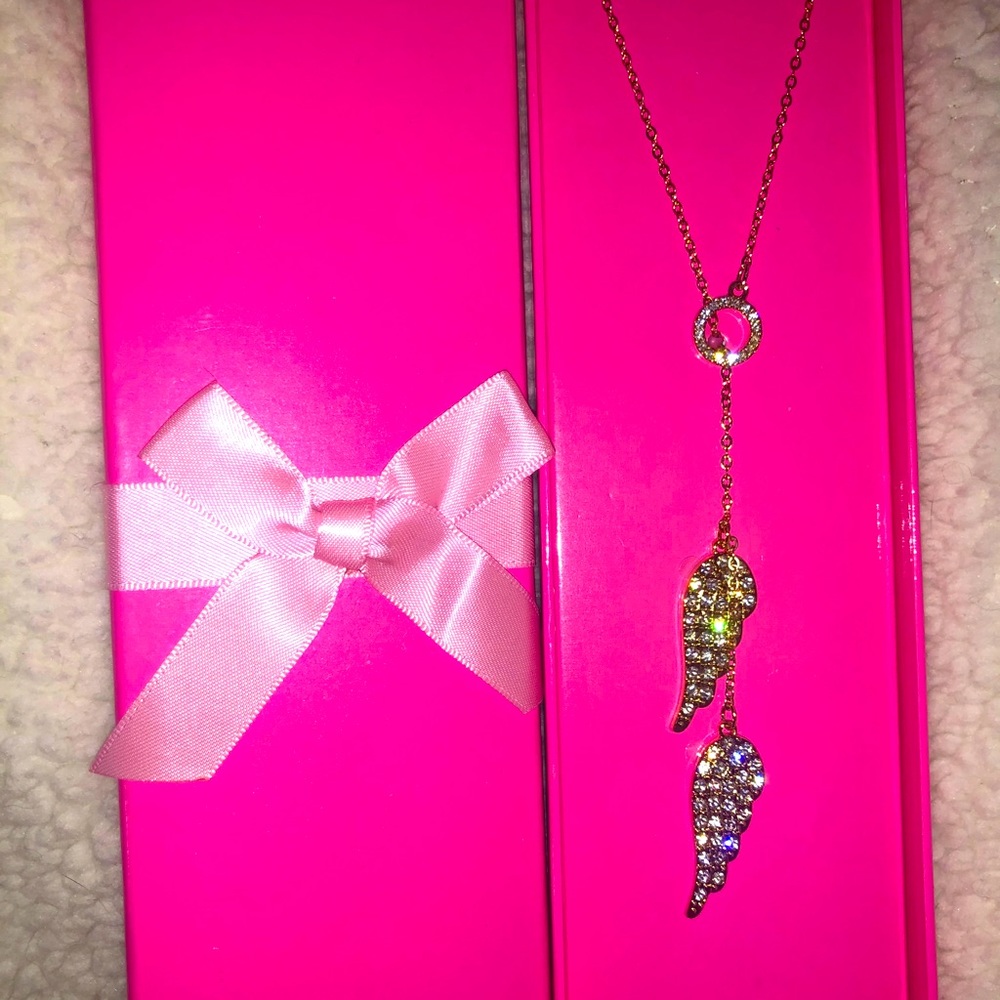 Victoria’s Secret Necklace
